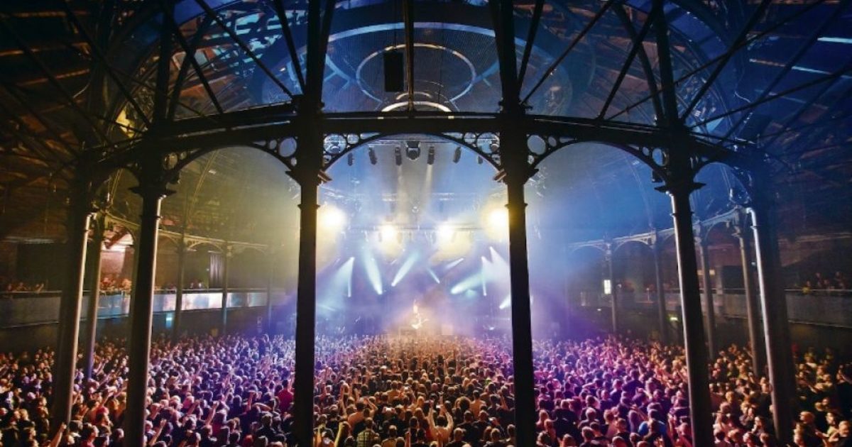  Roundhouse       -   