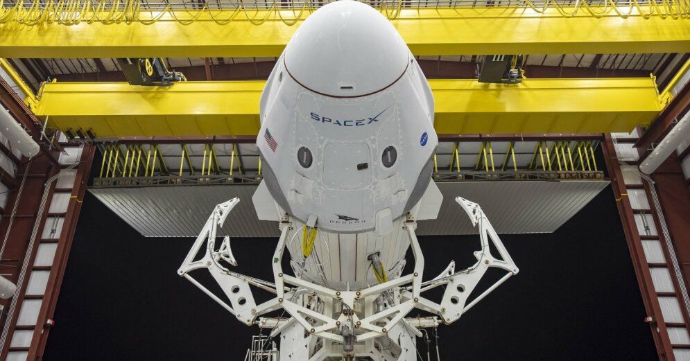   Dragon  SpaceX  :  