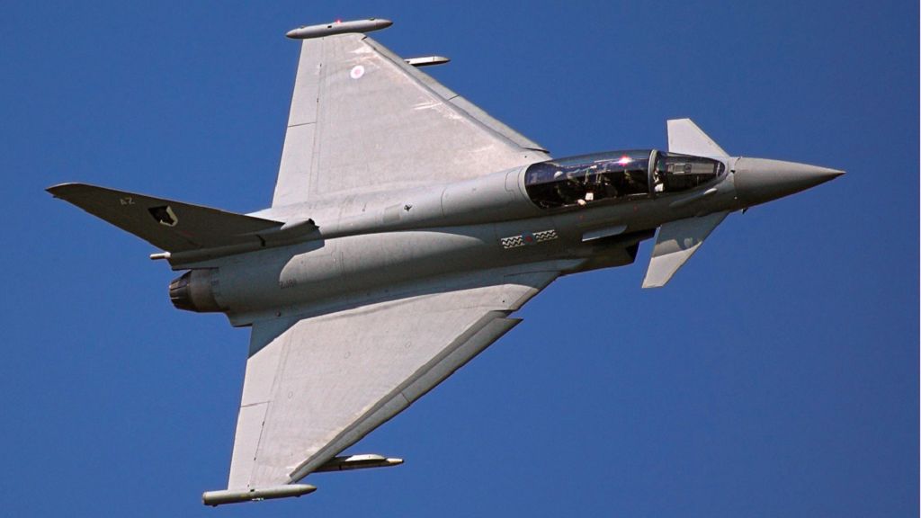      Eurofighter Typhoon T1