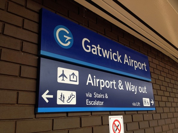 Происшествия: Северный терминал аэропорта Гатвик эвакуировали «в целях безопасности» после того, как была сделана подозрительная находка