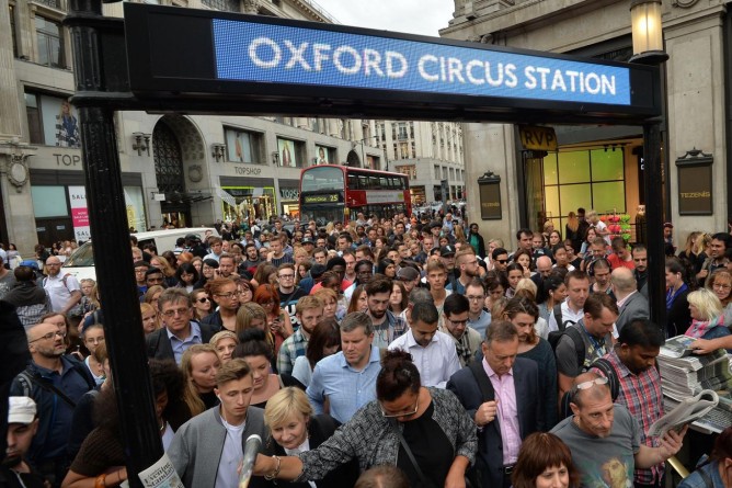 Происшествия: Станция метро Oxford Circus закрывается каждые три дня из-за переполненности