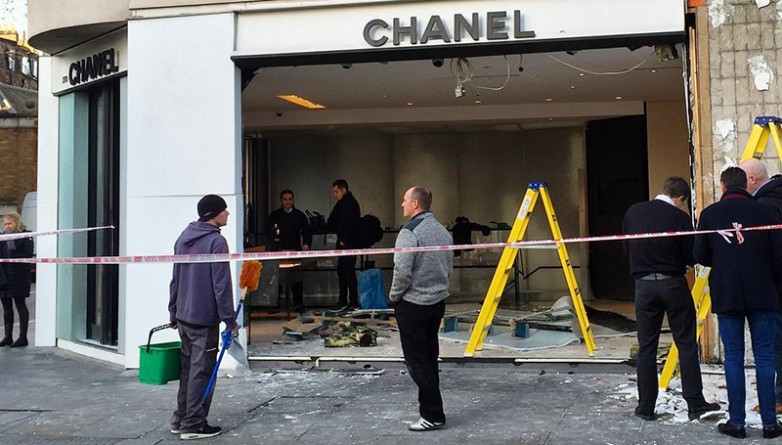Происшествия: Дерзкое ограбление бутика CHANEL в Лондоне