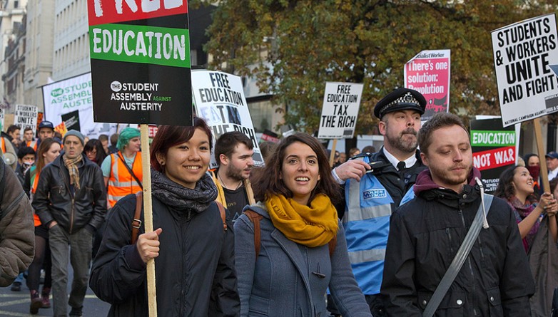 Закон и право: Лондонские студенты отказываются платить ренту, требуя урезать цены на жилье
