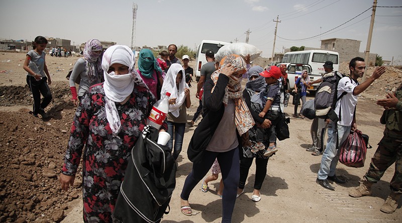 В Дании разрешили обыскивать беженцев и изымать их личные вещи 27012016 В мире: В Дании разрешили обыскивать беженцев и изымать их личные вещи