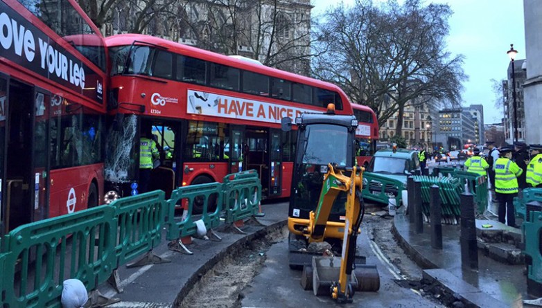 Происшествия: Автобусная авария в центре Лондона: 12 раненых