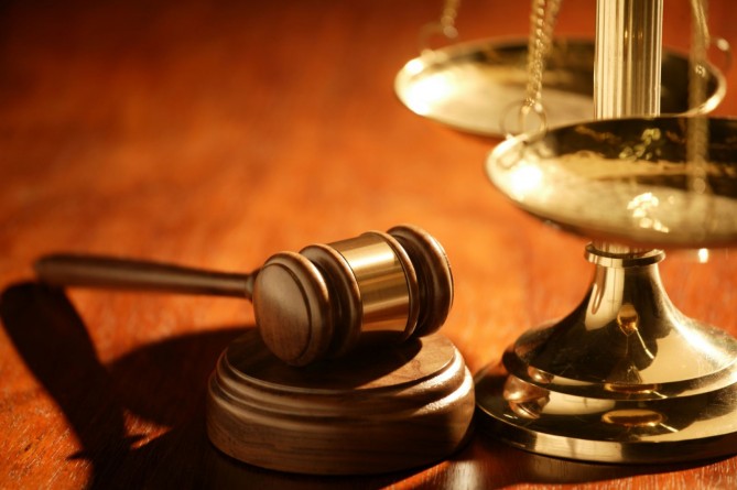 Закон и право: Судьи считают, что домовладелцы могут избивать грабителей