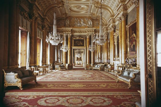 The-Blue-Drawing-Room-inside-Buckingham-Palace-in-1963