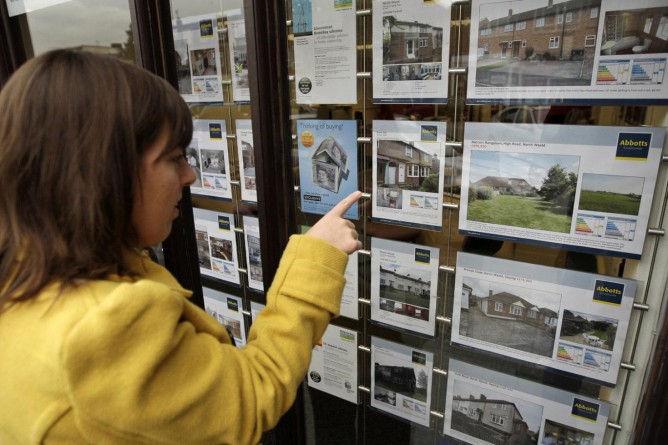 Бизнес и финансы: Две трети своего заработка лондонцы тратят на аренду жилья