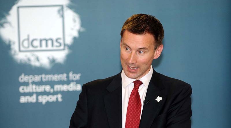 Общество: Советы Джереми Ханта "опасны для жизни", - говорят врачи