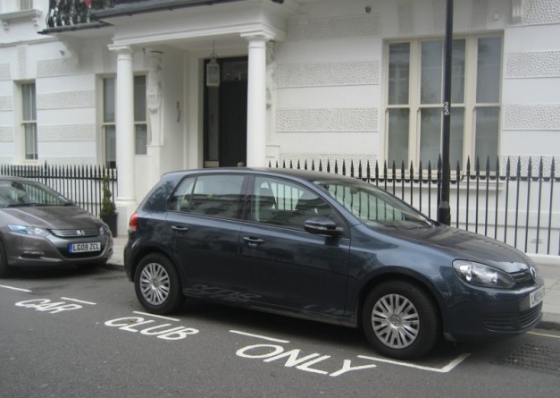 Бизнес и финансы: В Лондоне на продажу выставлено парковочное место за 350 000 фунтов стерлингов