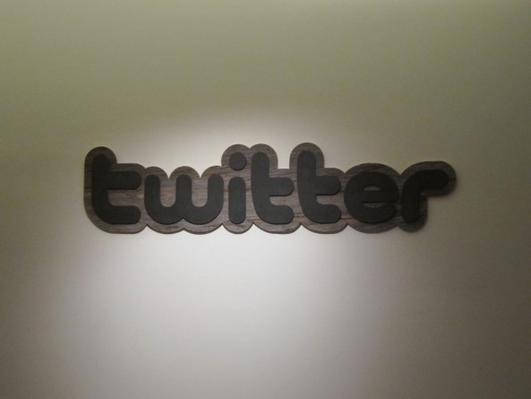 В мире: 10 лет Twitter: твиты, изменившие жизни