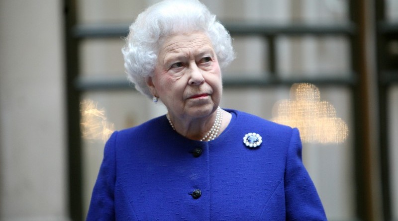 Знаменитости: Королеве - 90 лет: девять новых фактов, которые мы узнали о королевской семье