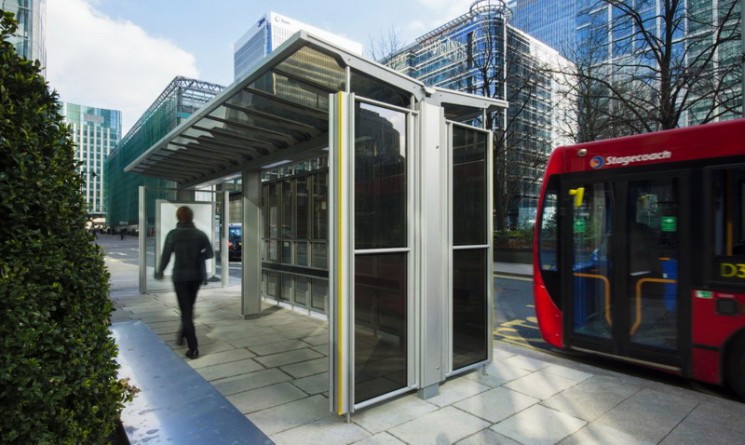 Общество: В Лондоне создали автобусную остановку с солнечными панелями