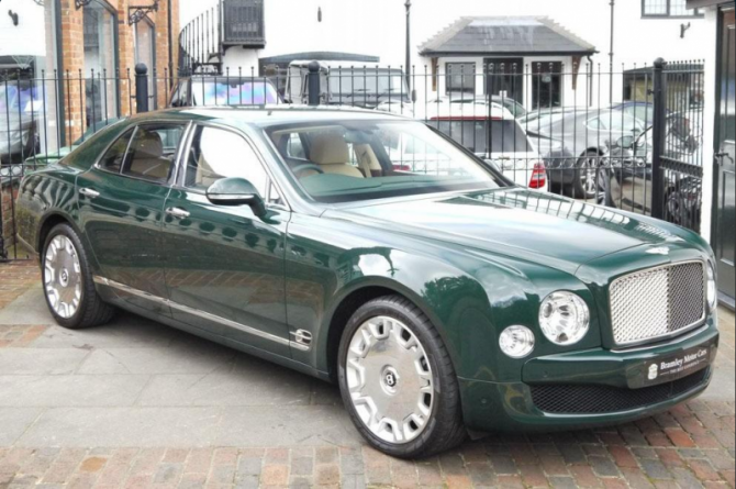 Знаменитости: Bentley королевы выставлен на продажу за £200000