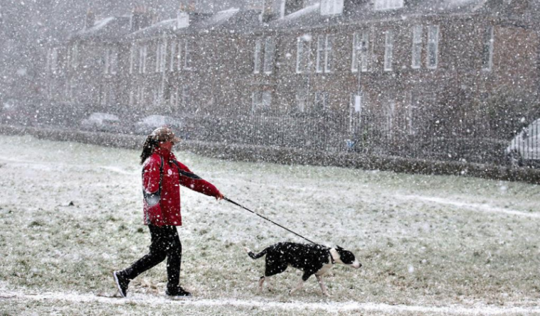 Погода: В Великобритании ожидаются ливни, град, грозы, морозы и даже снег