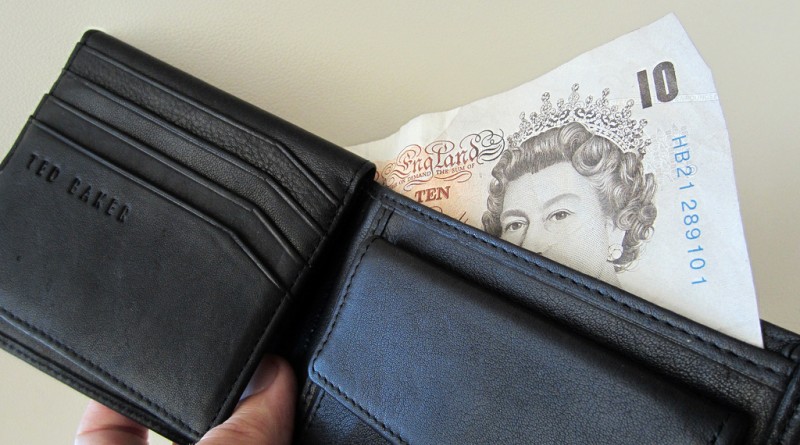 Налогоплательщики Британии потеряли £ 35 млн. 30052016 Бизнес и финансы: Налогоплательщики Британии потеряли £ 35 млн.