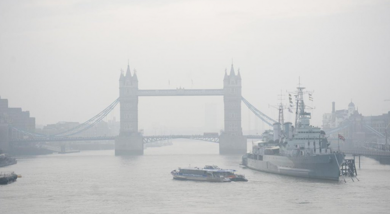 Погода: Лондон накроет облако пыли из Сахары