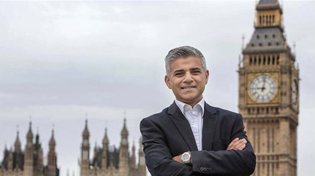 Знаменитости: Мэром Лондона официально стал мусульманин Садик Хан