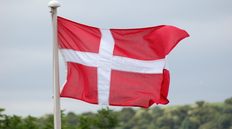 Бизнес и финансы: Граждане Швейцарии отказались получать от государства фиксированный ежемесячный доход