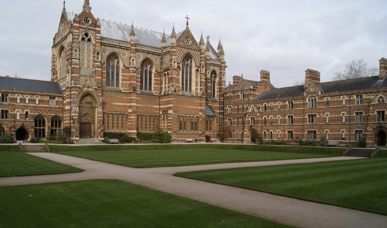 Общество: Оксфорд и Кембридж впервые не вошли в ТОП-10 лучших университетов страны