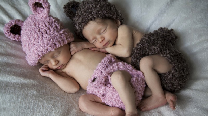 Общество: Две сестры родили в один день в одной больнице - даже не зная об этом