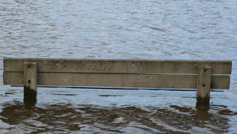 Погода: Метеобюро предупреждает: на западе Великобритании возможны наводнения
