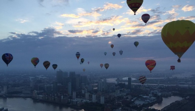 Досуг: Balloon Regatta 2016: захватывающие фотографии воздушных шаров, парящих над Лондоном