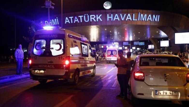 В мире: Насколько безопасно в Европе в свете террористической атаки в Стамбуле?