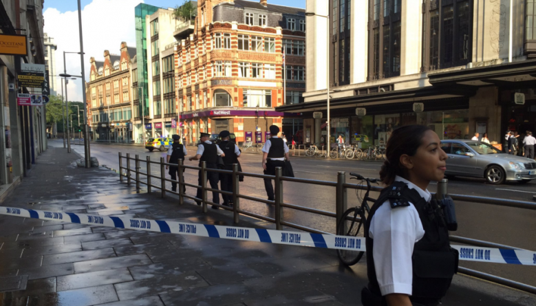 Видео: Полиция Лондона взорвала подозрительную машину возле посольства Израиля
