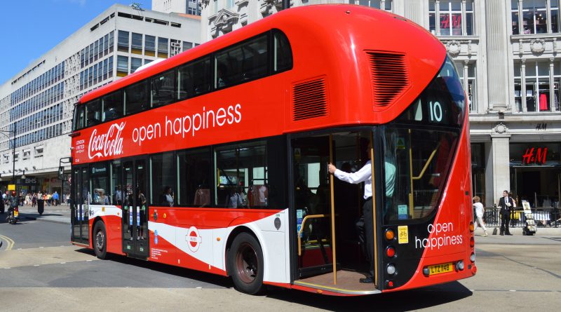 Общество: Около 300 кондукторов лондонских New Routemaster будут уволены