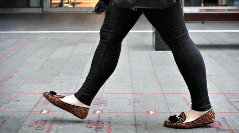 В Ливерпуле открылась первая в стране скоростная пешеходная дорожка 25072016 Общество: В Ливерпуле открылась первая в стране скоростная пешеходная дорожка