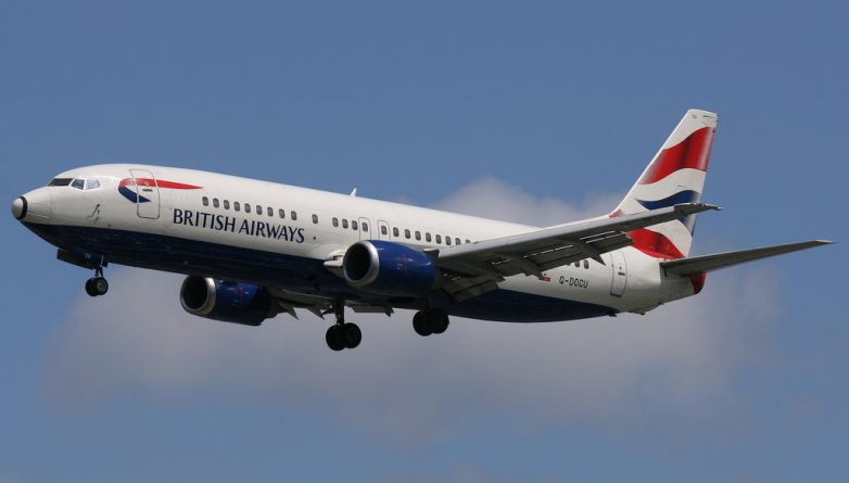 Происшествия: Отправившийся в Грецию самолет British Airways был вынужден экстренно вернуться в Гатвик