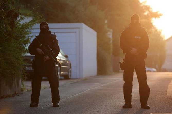 В мире: Взрыв в Ансбахе: 1 человек погиб, 12 ранены