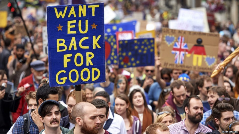 Закон и право: На Brexit-протест в Лондоне пришли больше 30 тысяч людей