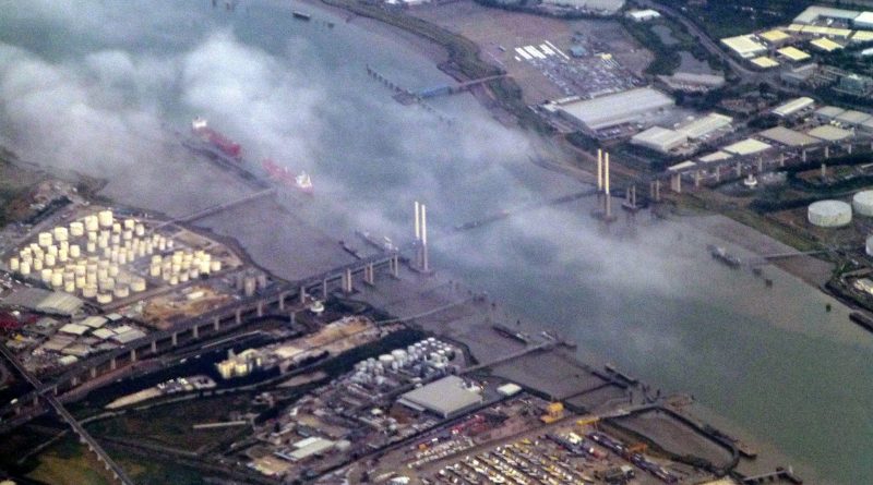 Происшествия: Авария на мосту Дартфорд Кроссинг привела к огромной пробке