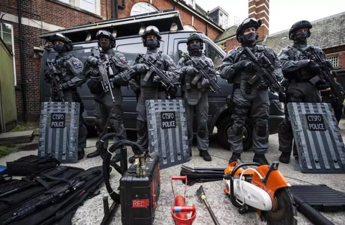Общество: Что мы знаем о новом антитеррористическом подразделении полиции в Лондоне