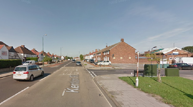 Происшествия: Двухлетний мальчик борется за жизнь после того, как его сбила машина