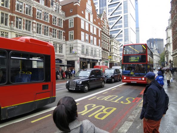 Общество: Работники автобусов  объявили 24-хчасовую забастовку в Лондоне
