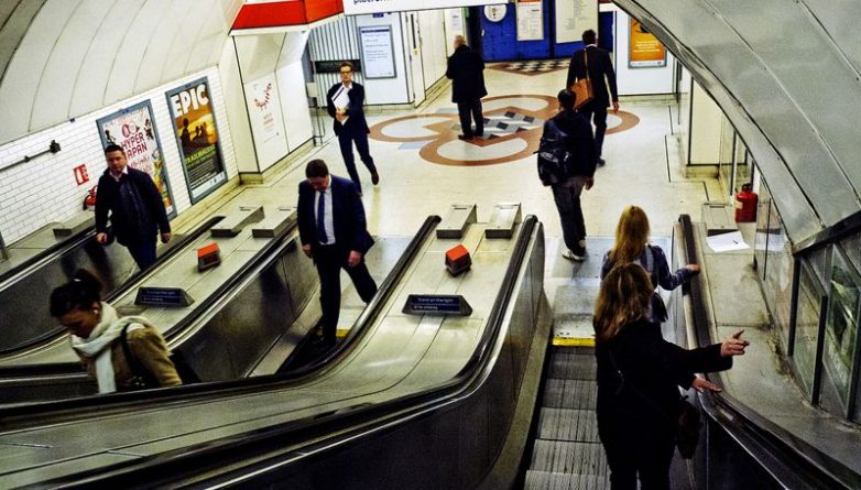Общество: Названы линии метро Лондона с наибольшим количеством задержек