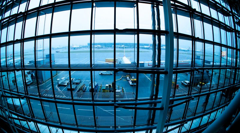 Происшествия: В Хитроу задержан мужчина, подозреваемый в террористической деятельности