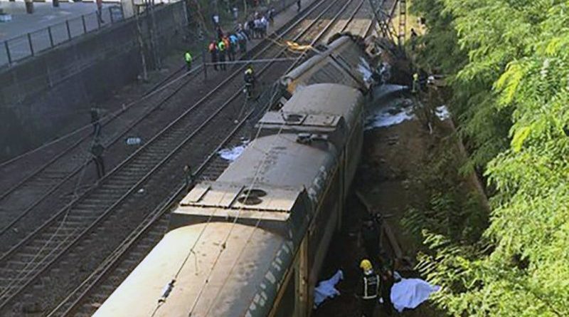 В мире: В Испании с рельсов сошел пассажирский поезд: есть жертвы