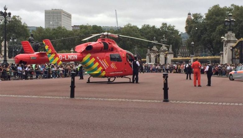 Происшествия: Вертолет скорой помощи приземлился у Букингемского дворца