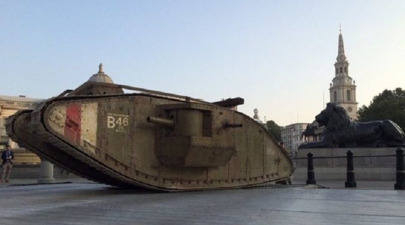 Общество: По улицам Лондона проехал танк времен I Мировой войны