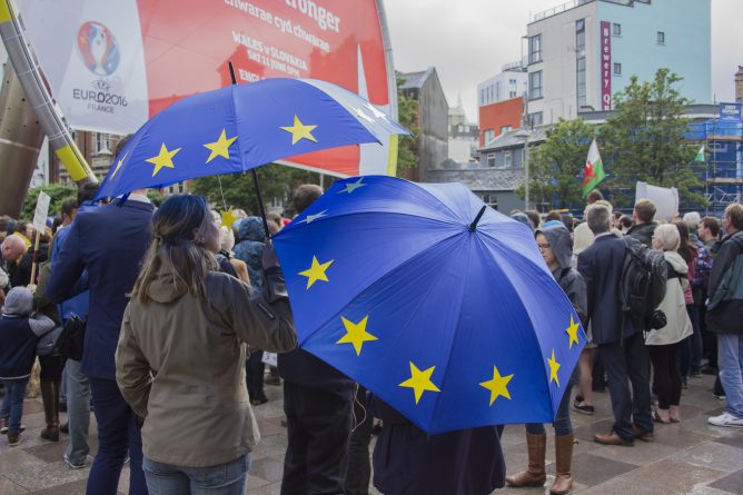 Общество: ЕС-мигранты смогут остаться в Британии после Brexit