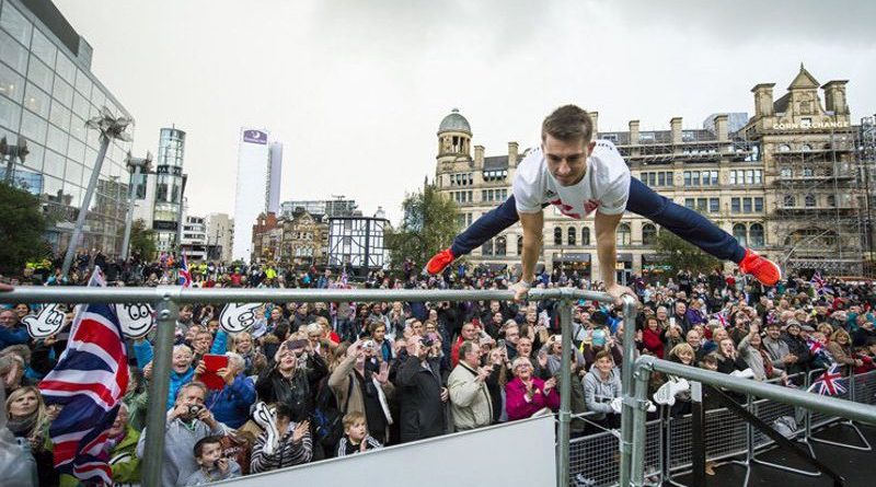 Сегодня вы можете увидеть олимпийскую и параолимпийскую команды Великобритании на Trafalgar Square 18102016 Спорт: Сегодня вы можете увидеть олимпийскую и параолимпийскую команды Великобритании на Trafalgar Square