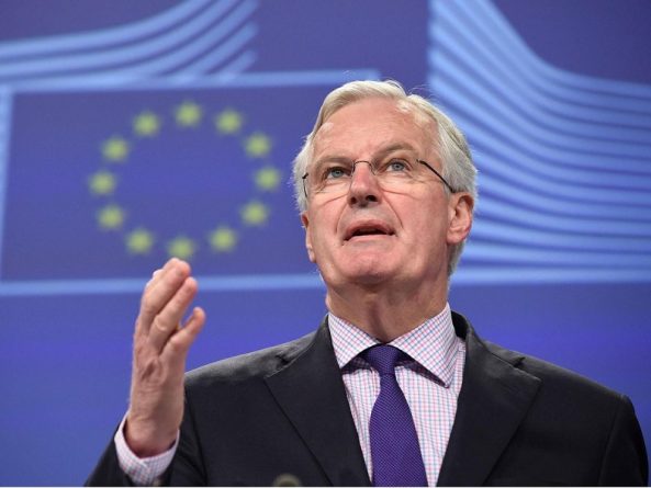 Общество: В ЕС хотят проводить переговоры по Brexit на французском языке
