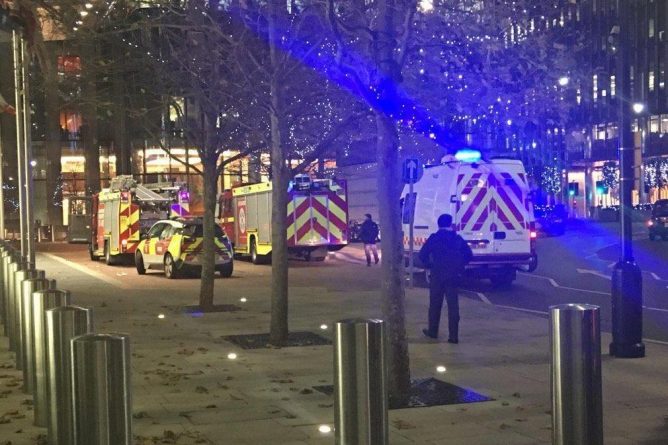 Происшествия: Штаб-квартиру Barclays в Canary Wharf эвакуировали из-за “ЧП с химикатами”