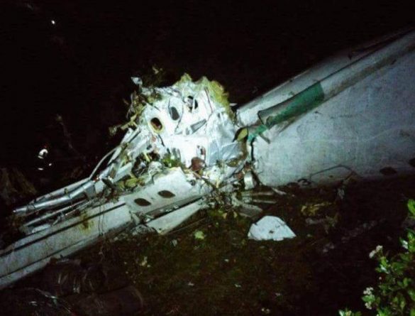 В мире: В Колумбии упал самолет c бразильской футбольной командой