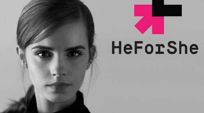 Эмма Уотсон устроила "книжные прятки" в лондонском метро 02112016 Знаменитости: Эмма Уотсон устроила "книжные прятки" в лондонском метро