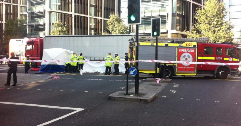 Происшествия: Велосипедист попал под фуру недалеко от Knightsbridge